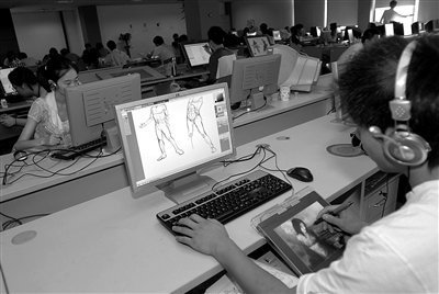 東湖高新引領(lǐng)產(chǎn)業(yè)變革 14項(xiàng)特惠政策落地，動(dòng)漫開發(fā)迎來(lái)“激進(jìn)”發(fā)展新機(jī)遇